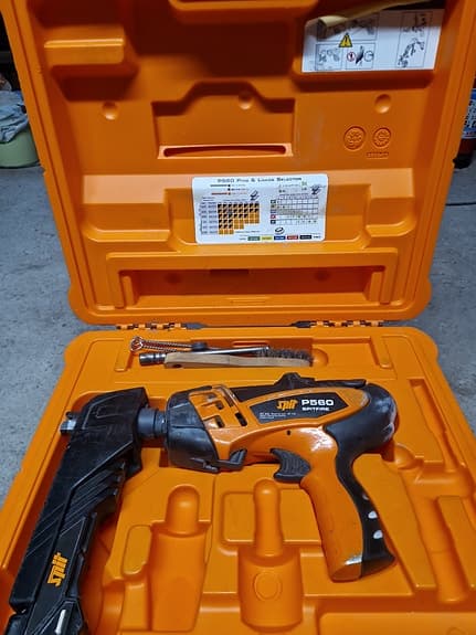 Spit P560 Bultpistol med väska