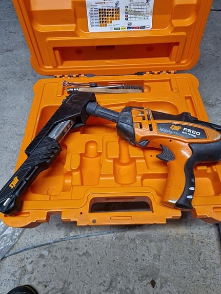 Spit P560 Bultpistol med väska