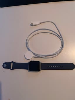 Apple Watch SE 40mm - sladd ingår