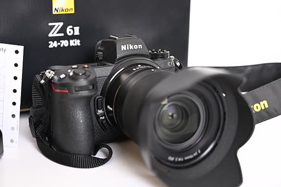 Nikon Z 6 II Kamera med 24-70mm kitobjektiv