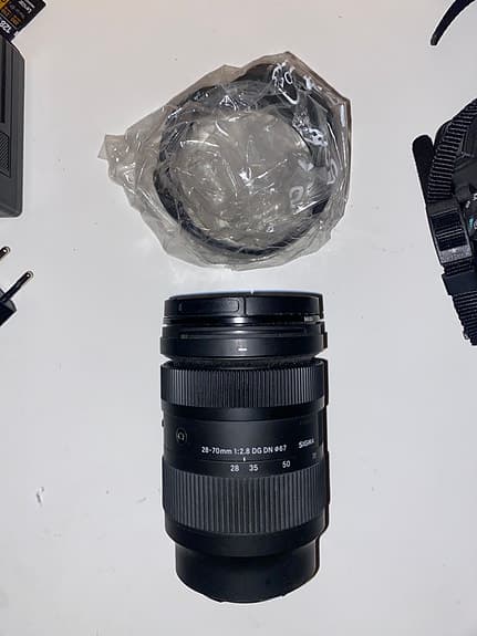 Sony a7 iv + Sigma 28-70 2.8 + Godox v1s + Batterier/Minneskort
