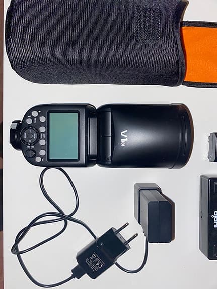 Sony a7 iv + Sigma 28-70 2.8 + Godox v1s + Batterier/Minneskort