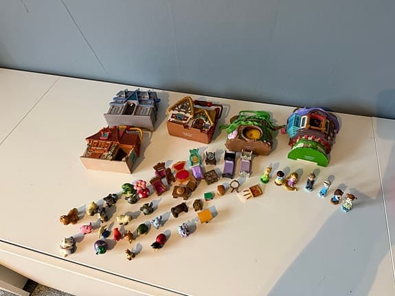 Disney lekset figurer och djur med tillbehör
