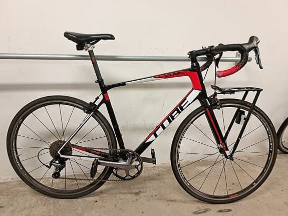 Cube attain 58cm kolfiber