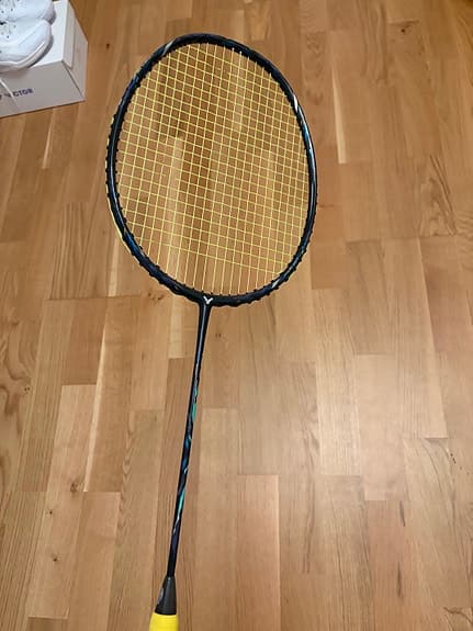 Victor Auraspeed 100X Ultra Badminton Racket