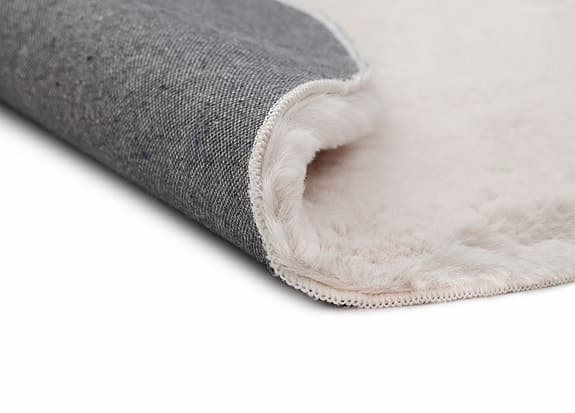 Pälsmatta Creme färgad I Förpackning