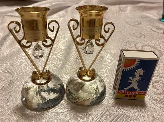 2 Ljusstakar,  1 Ljuslykta