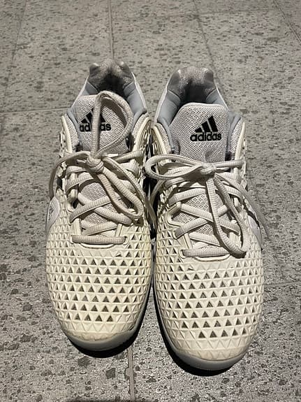 Adidas tennisskor mkt bra skick