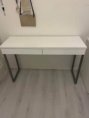 Skrivbord säljes