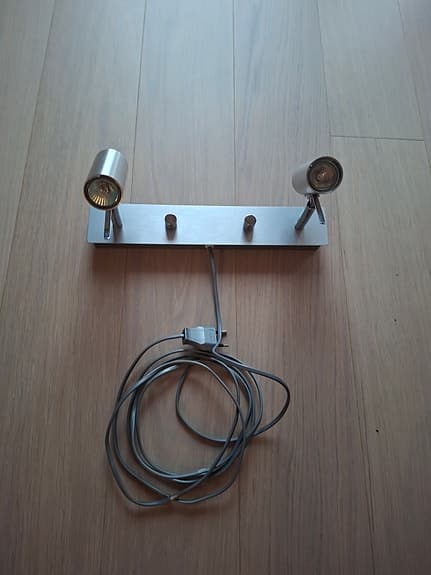 Belid kvalitets vägglampa med två st ljuskällor