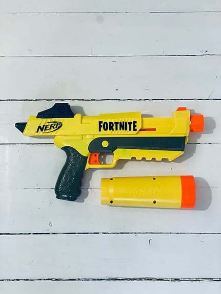 Nerf Fortnite pistol SP-L – fint skick + ljuddämpare