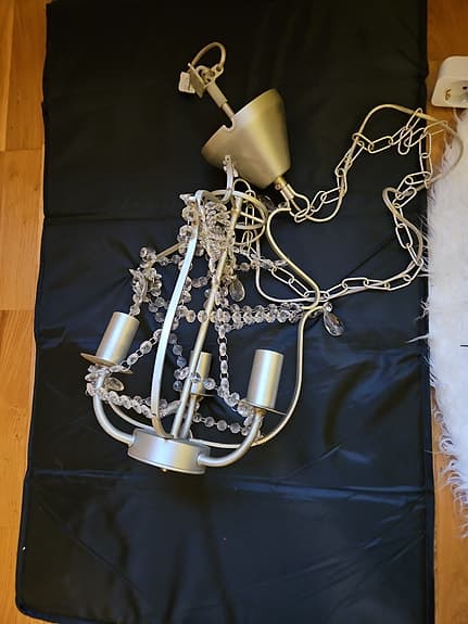 Taklampa med kristaller