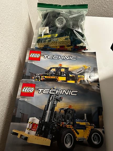 Lego Technic Gaffeltruck, 2-i-1-set (även bärgningsbil)