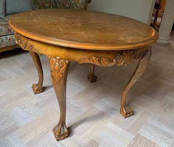 Antikt runt bord från ca 1910 – äkta hantverk & tidlös elegans