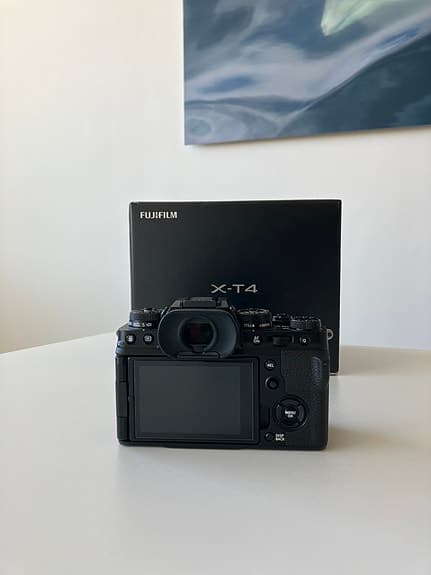 FYND Fujifilm X-T4 kamerahus – nyskick, endast 694 exponeringar