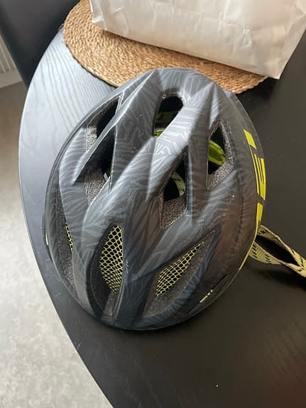 Met Crossover Mips Cykelhjälm Svart Gul