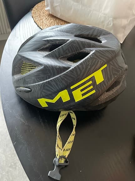 Met Crossover Mips Cykelhjälm Svart Gul