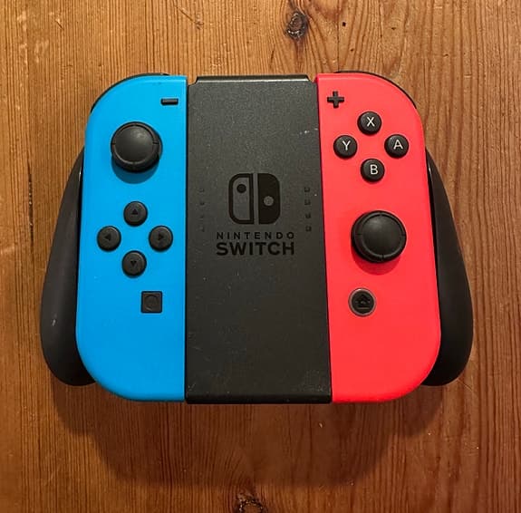 Nintendo Switch (2019, V2)