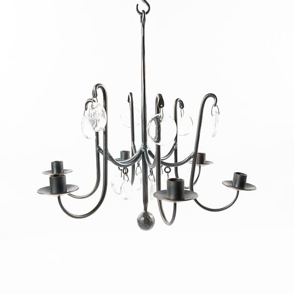 BERTIL VALLIEN. Ljuskrona, 6 ljusarmar med glaskupor Boda Smide