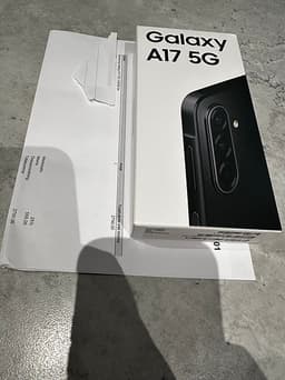 Samsung Galaxy A17 - 5G - 128 GB - svart - Helt ny i obruten förpackning