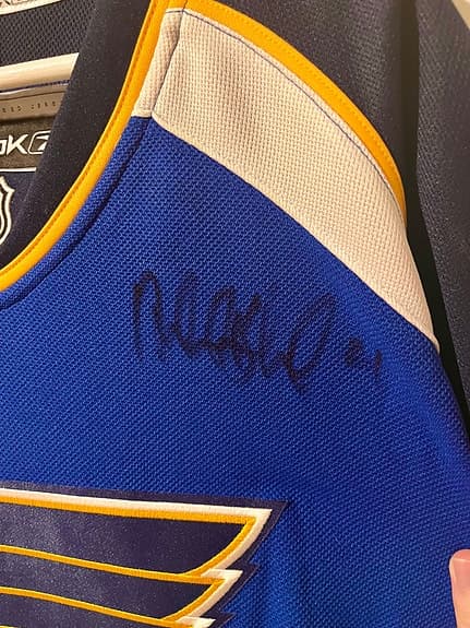 St Louis Blues - Signerad matchtröja - Patrik Berglund