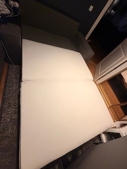 Bäddsoffa ifrån IKEA (som ny)