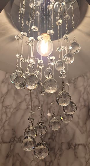 Modern kristallkrona – semi-flush ljuskrona med lyxig glans