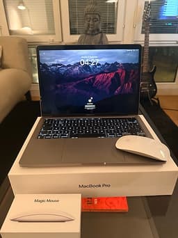 Apple CTO MacBook Pro M2 13" 8-Core 10-CoreGPU 16GB 512GBSSD + Magic Mouse