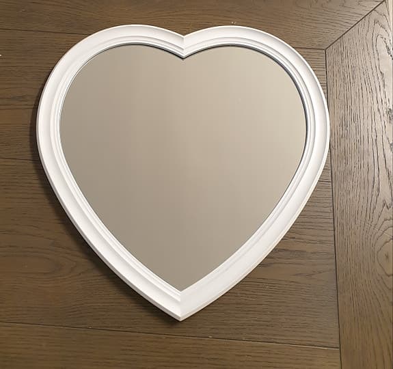 Hjärtformad spegel