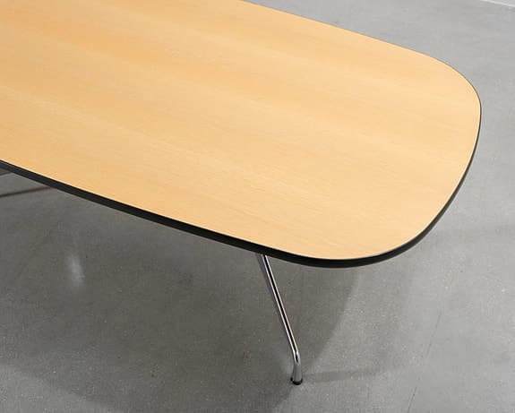 Vitra Eames Segmented Table