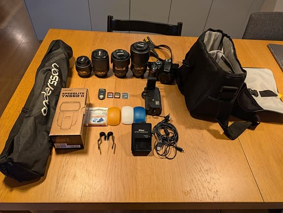 Komplett Nikon-paket: D3200 + 4 objektiv & massor av tillbehör