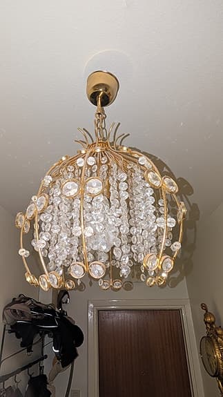 Kristallampa i mässing, taklampa i gulmetall