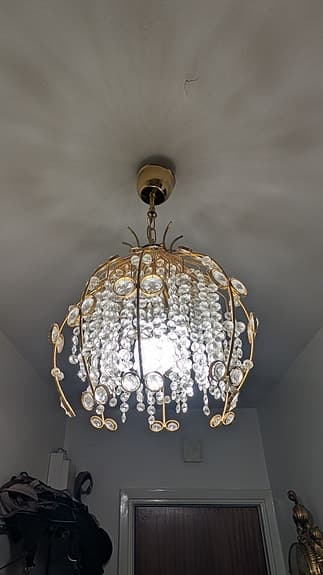 Kristallampa i mässing, taklampa i gulmetall