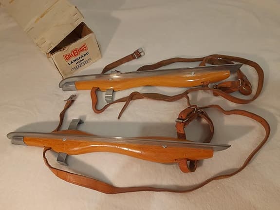 Vintage långfärdsskridskor Gillbergs – Sverige, skenlängd 49,5 cm
