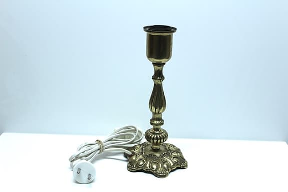 Antik lampfot, mässing