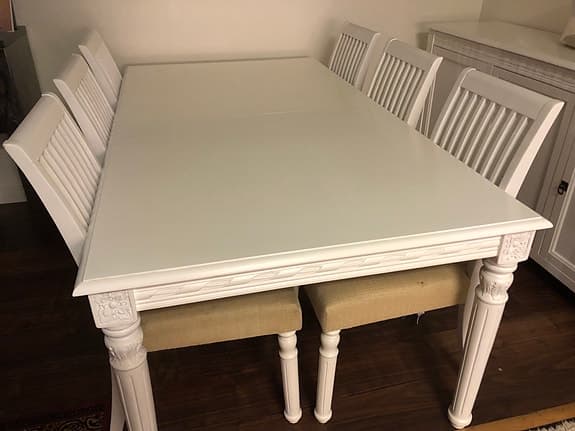 EXKLUSIV MATGRUPP MED 8 STOLAR INkL. SIDEBOARD