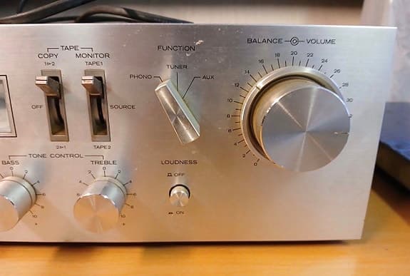 Hitachi HA-330 Stereo förstärkare