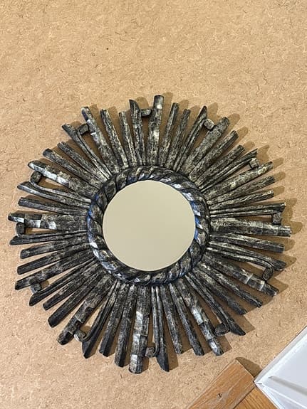 Spegel från Different Design 70 cm