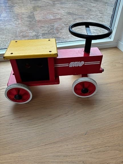 BRIO gåbil i trä, traktor, retro