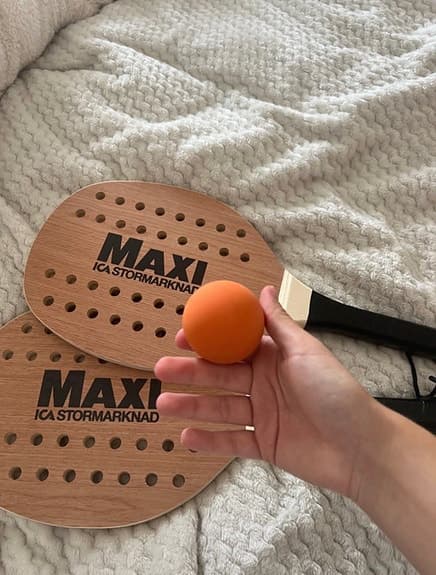 Maxi ICA Stormarknad Bordtennisracket Set med boll och fodral
