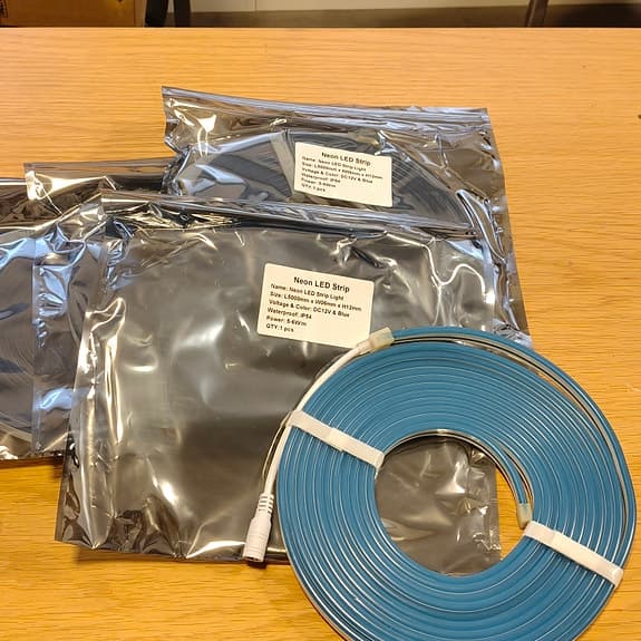 LED-neon 20 meter (4x 5 meter Blå färg eller välj från 12 olika färger)