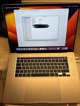 MacBook Pro 16” – Intel i7, 16 GB RAM, 512 GB – Grymt skick