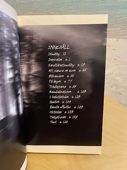 Boken Twilight Bakom kulisserna, av Catherine Hardwicke, svenska, helt ny!