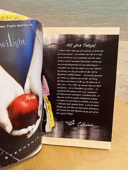 Boken Twilight Bakom kulisserna, av Catherine Hardwicke, svenska, helt ny!