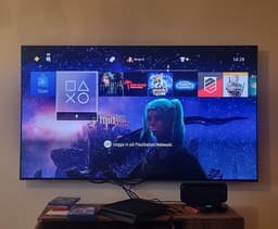 Playstation 4 slim edition 1TB inkl kontroll och 2 spel + Nintendo Switch spel