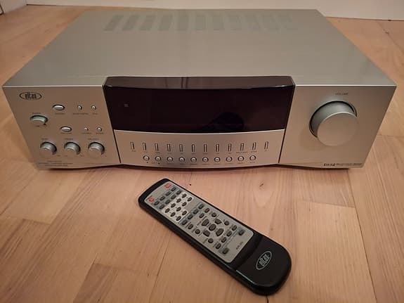 Eltax Förstärkare AVR-250