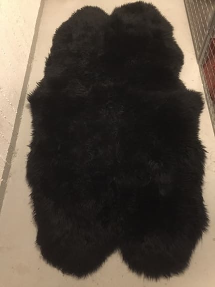 Pläd /Fårskinns Matta