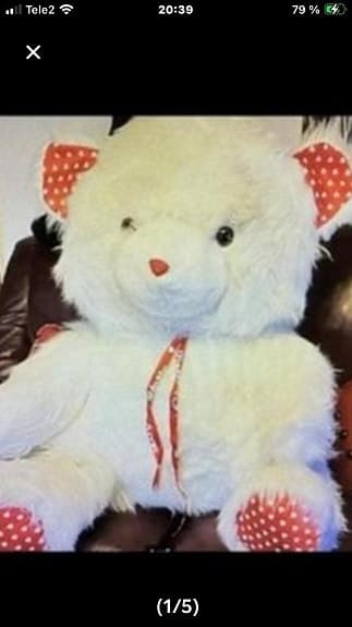 Nalle Puh Mjukisdjur Vit nallebjörn med röda detaljer