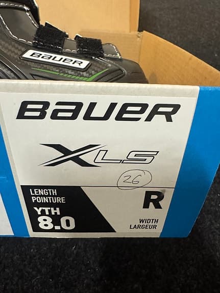 Nya skridskor till salu