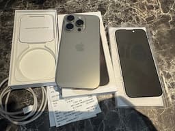 Apple iPhone 15 Pro Mobiltelefon 128 GB Grå